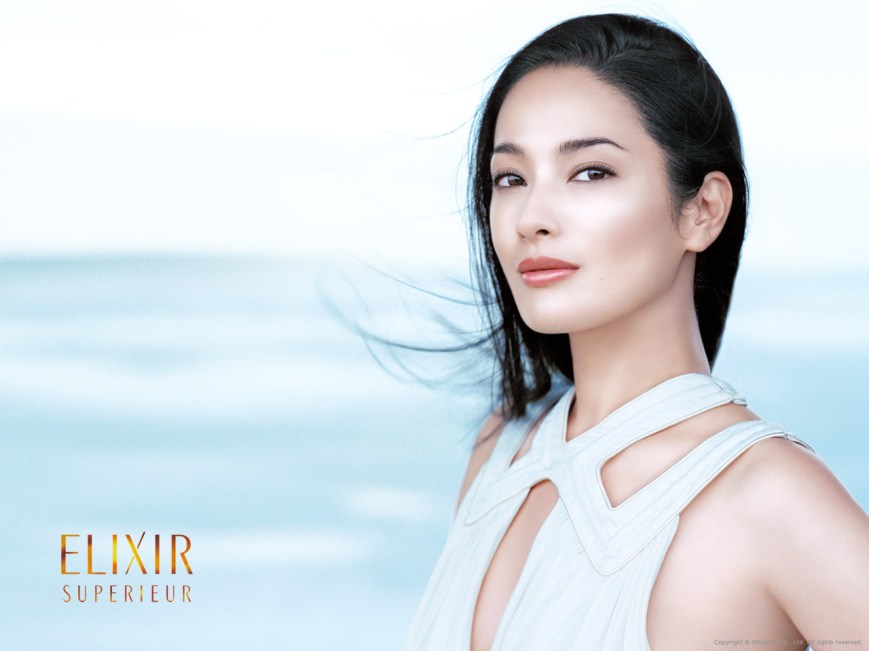 Kumazawa in a SHISEIDO’s advertisement